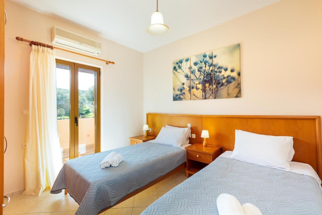 Maroulas Villas Ioanna & Stavros, Private Pools, Bbq & Seaview, By Thinkvilla ภายนอก รูปภาพ