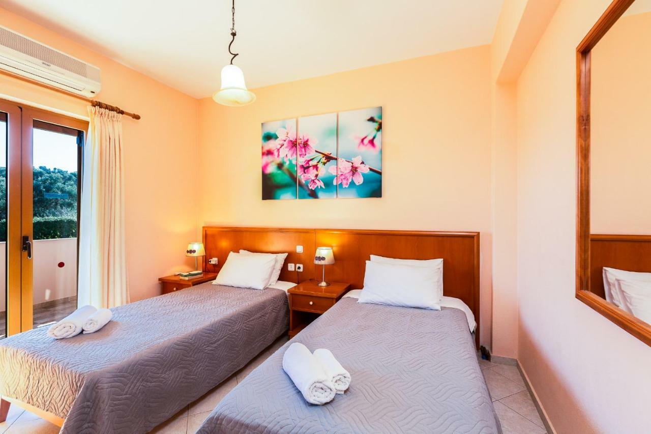 Maroulas Villas Ioanna & Stavros, Private Pools, Bbq & Seaview, By Thinkvilla ภายนอก รูปภาพ